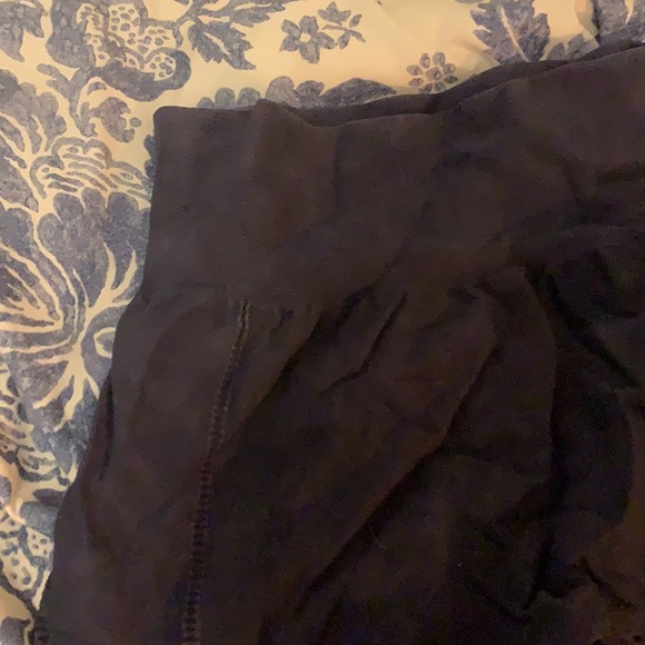 Boutique leggings barely worn - Picture 3 of 3